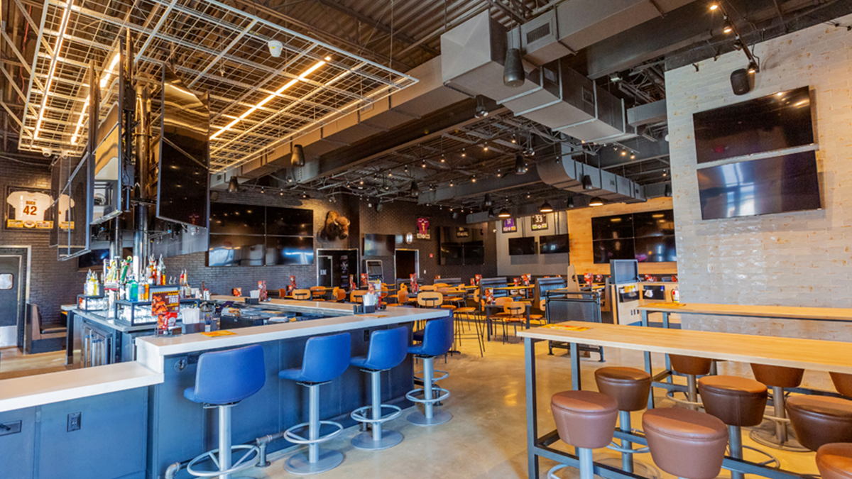 Gillis Gilkerson Completes Buffalo Wild Wings & High Tide Beer, Wine and Spirits Simultaneously for Repeat Customer High 5 Hospitality