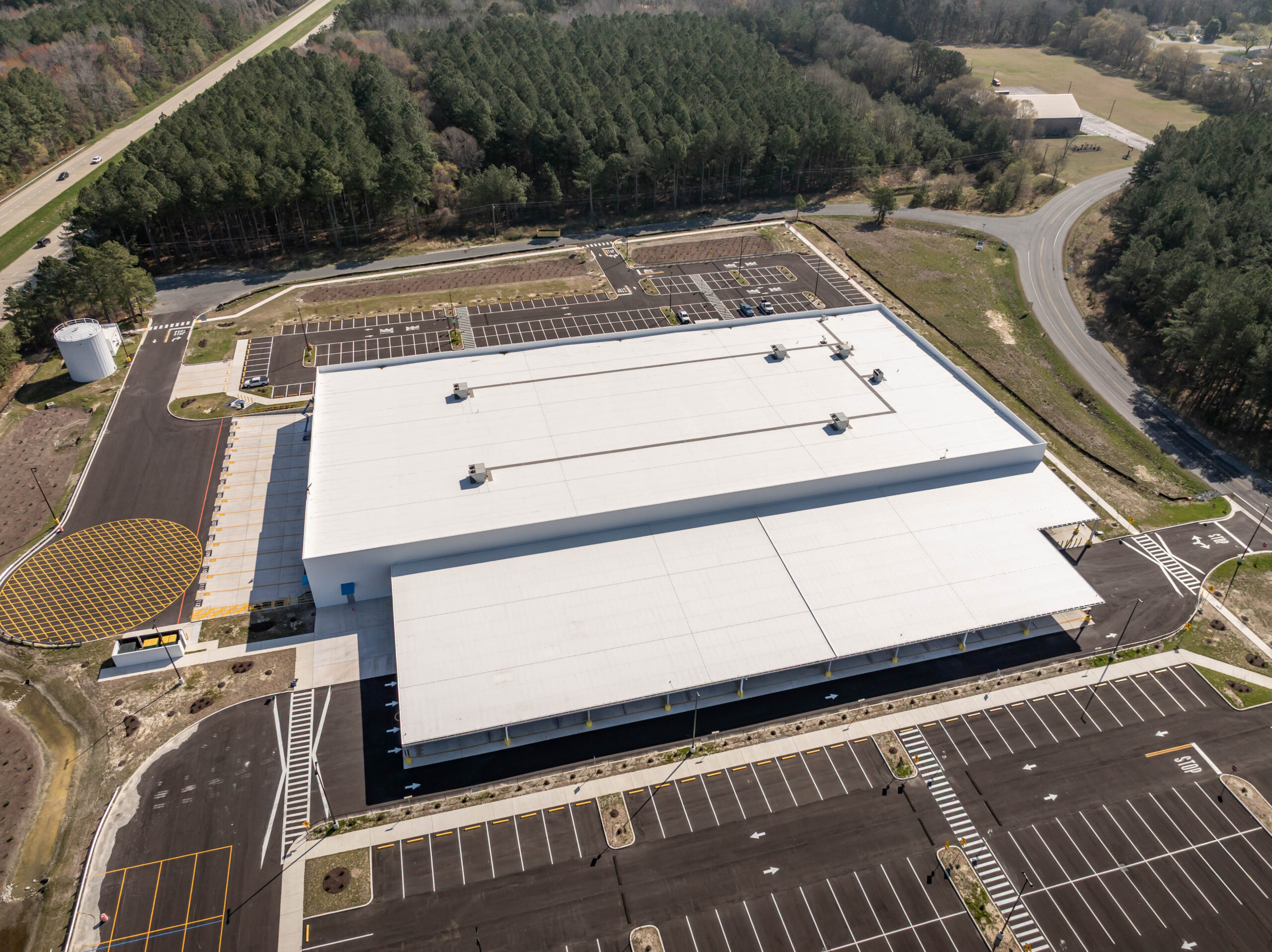 Gillis Gilkerson Constructs Salisbury Amazon Distribution Center